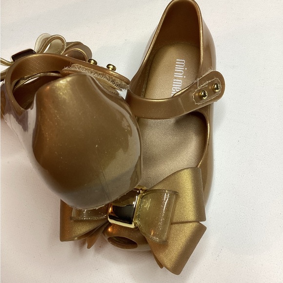 Mini Melissa Shiny Gold girls Shoes - Picture 11 of 13